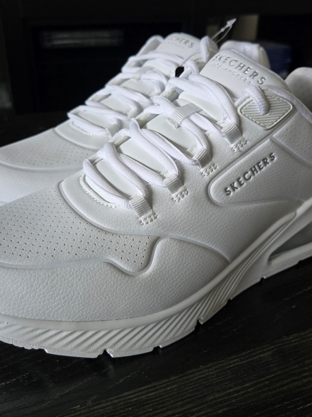Skechers Street Los Angeles White Classic Lace-Up Athletic Sneakers